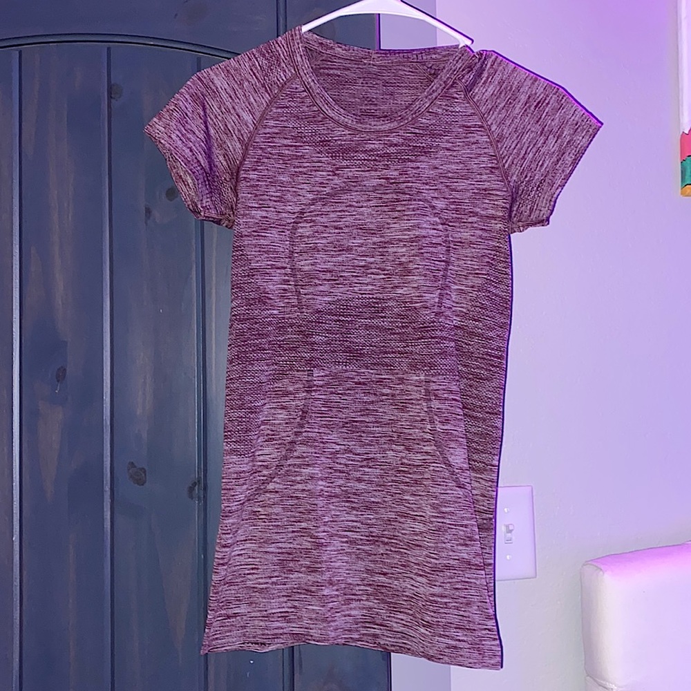 lululemon size 4 purple shirt